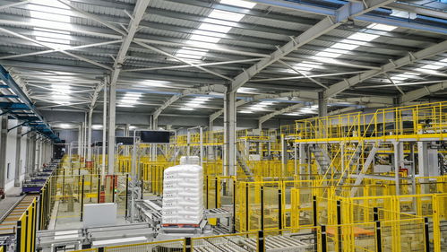 中國(guó)石化國(guó)內(nèi)最高單線倉(cāng)庫(kù)在漢投用，智能物流開(kāi)啟產(chǎn)品全鏈路溯源新篇章